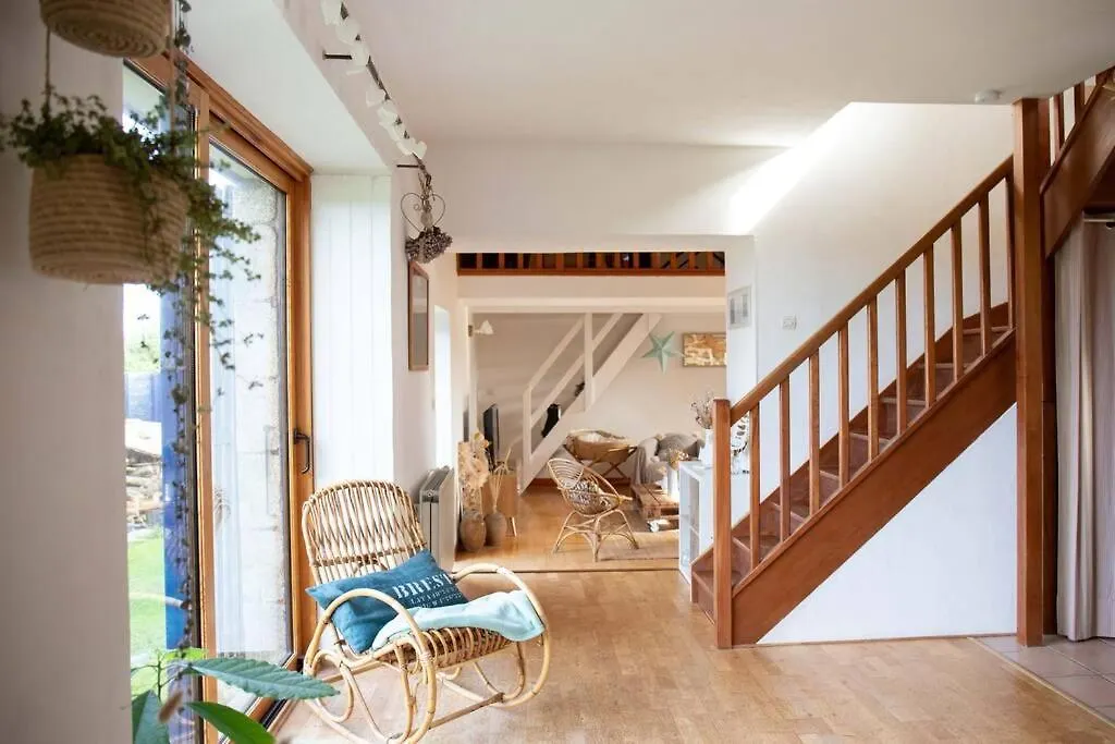 Maison Traditionnelle, Les Pieds Dans L'Eau 0*, Plouguerneau France